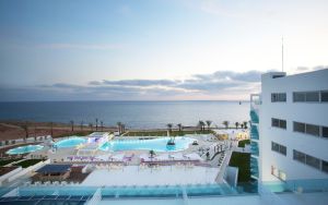 King Evelthon Beach Hotel