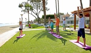 Poseidonia Beach Hotel