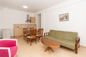 Flora Hotel Apartments