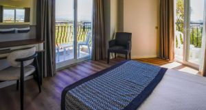 Q Ella Beach Hotel
