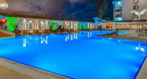 Q Ella Beach Hotel