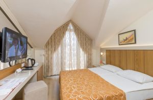 VICTORY RESORT HOTEL