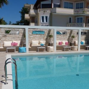 Airis Boutique and Suites