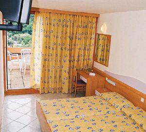 HOTEL  MIMOSA / HEDERA / NARCIS