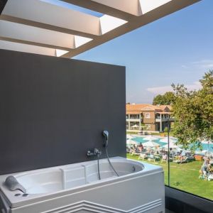Acharavi Beach Hotel
