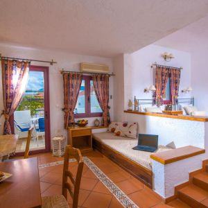 Irida Hotel Apartments