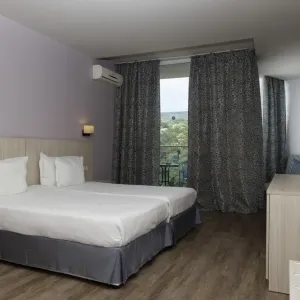 Hotel Slavey