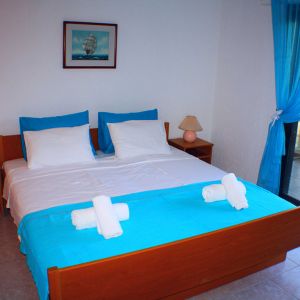 Salonikiou Beach Deluxe Apartments