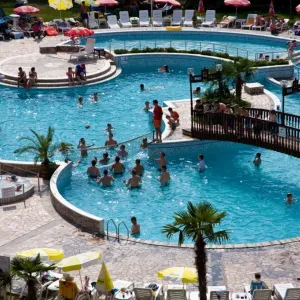 Hotel Hrizantema