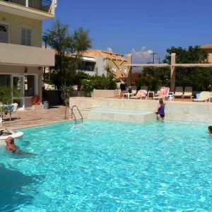 Hotel Happyland