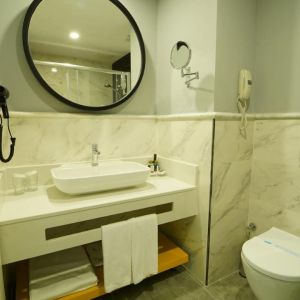 The Raga Side 16 Fine Dining Hotel Adult Only