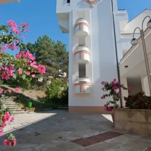 Hotel Holiday Village