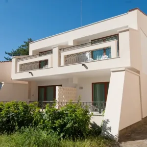 Hotel Holiday Village