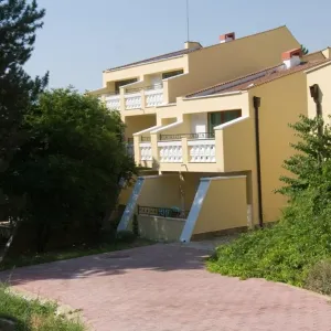 Hotel Holiday Village