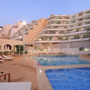 Hotel Macaris Suites and Spa