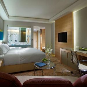 HOTEL DOUBLETREE BY HILTON