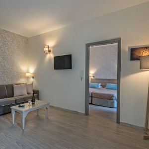Hotel Lefkoniko Beach