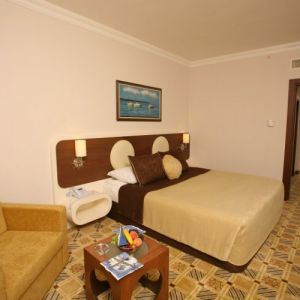 Hotel Transatlantik Ex. Queen Elizabeth