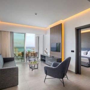 Hotel Cavo Maris Beach