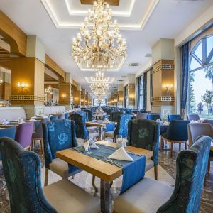 Jadore Deluxe Hotel and Spa