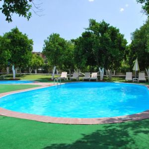 CASTLE PARK HOTEL