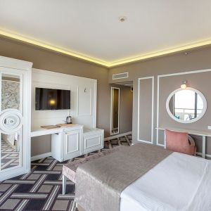 Hotel Utopia Resort and Residence