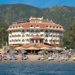 Hotel Fortuna Beach