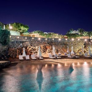 ST. NICOLAS BAY RESORT HOTEL and VILLAS