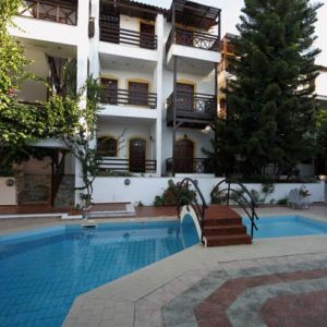 Rena Apartments