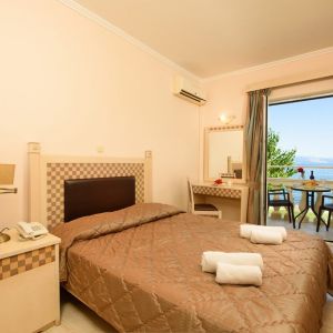 Pontikonisi Hotel