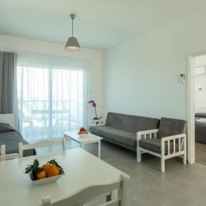 Hotel Kapetanios Bay