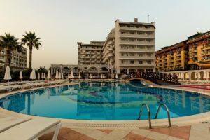 Hotel Holiday Garden