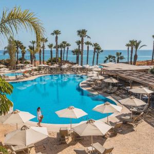 Hotel Louis Althea Beach