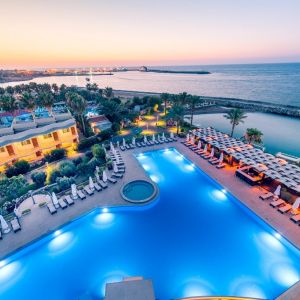 Vuni Palace Hotel and Casino