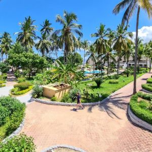 Paradise Beach Resort and Spa