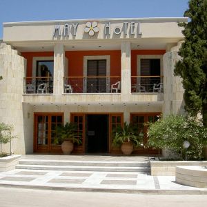 Hotel May