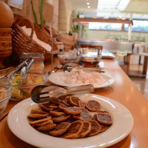 Hotel Macaris Suites and Spa