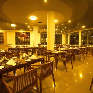 Hotel Eden Resort and Spa