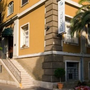 Hotel Excel Montenario