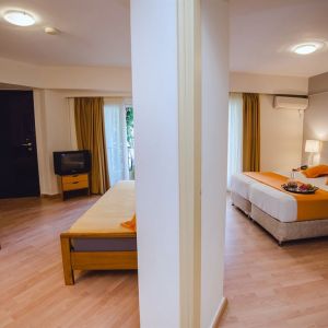 Faedra Beach Hotel