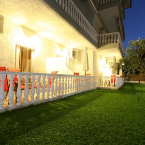 Kostas Hotel Aparthotel
