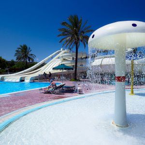 Hotel Aqua Beach Blue Bay Club