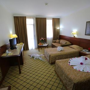 Hotel Adora Golf Resort
