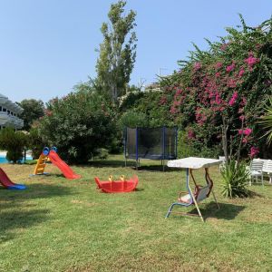 Larisa Boutique (Fost Rhodes Lykia Boutique)