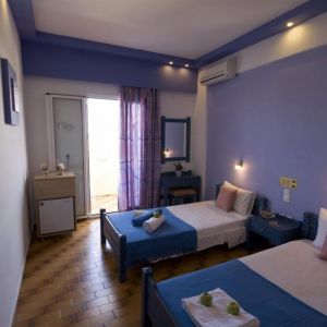 Nikos Hotel