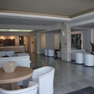 Hotel Semiramis Village