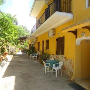 Meltemi Coast Suites