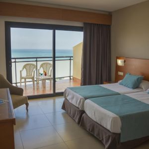 Hotel Puente Real