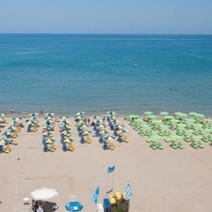 Theo Beach Hotel Apartaments