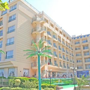 King Tut Aqua Park Beach Resort